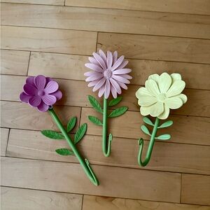 Pottery Barn Kids Floral Wall Hooks - Lavender, Light Pink, Pale Yellow